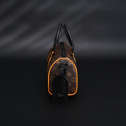 Louis Vuitton Keepall Bandoulière 50 – Monogram Canvas with Neon Orange Trim