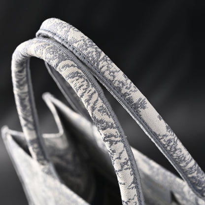 Christian Dior Large Book Tote – Toile de Jouy Embroidery